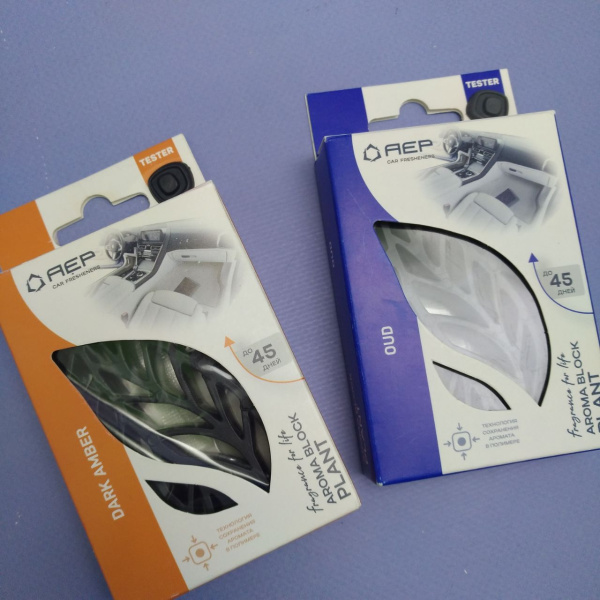 Ароматизатор воздуха под сиденье автомобиля AROMA BLOCK GEOMETRY